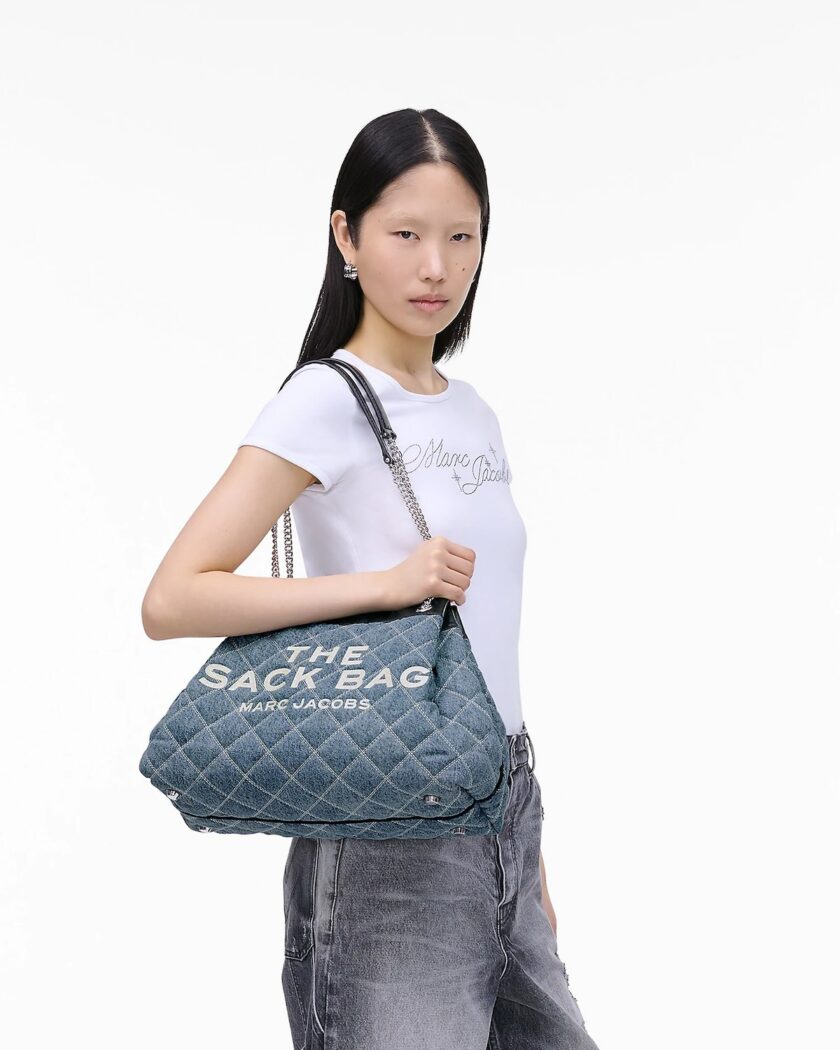 The Quilted
Denim Large Chain Sack Bag MARC JACOBS - Imagen 2
