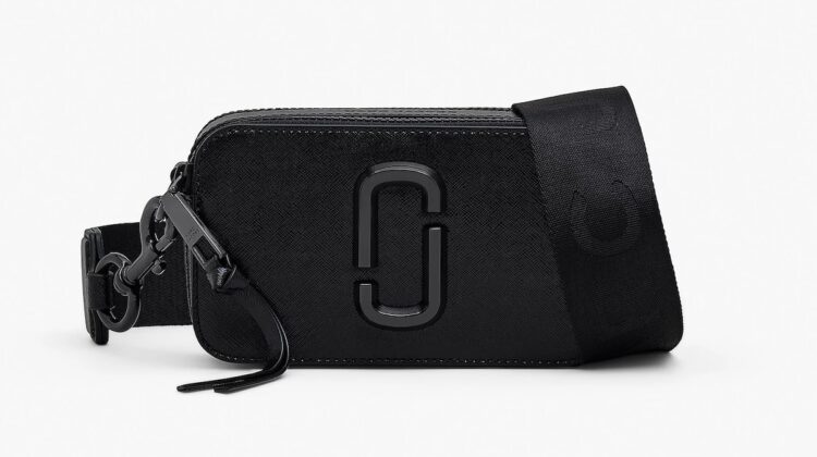COLOR NEGRO MARC JACOBS