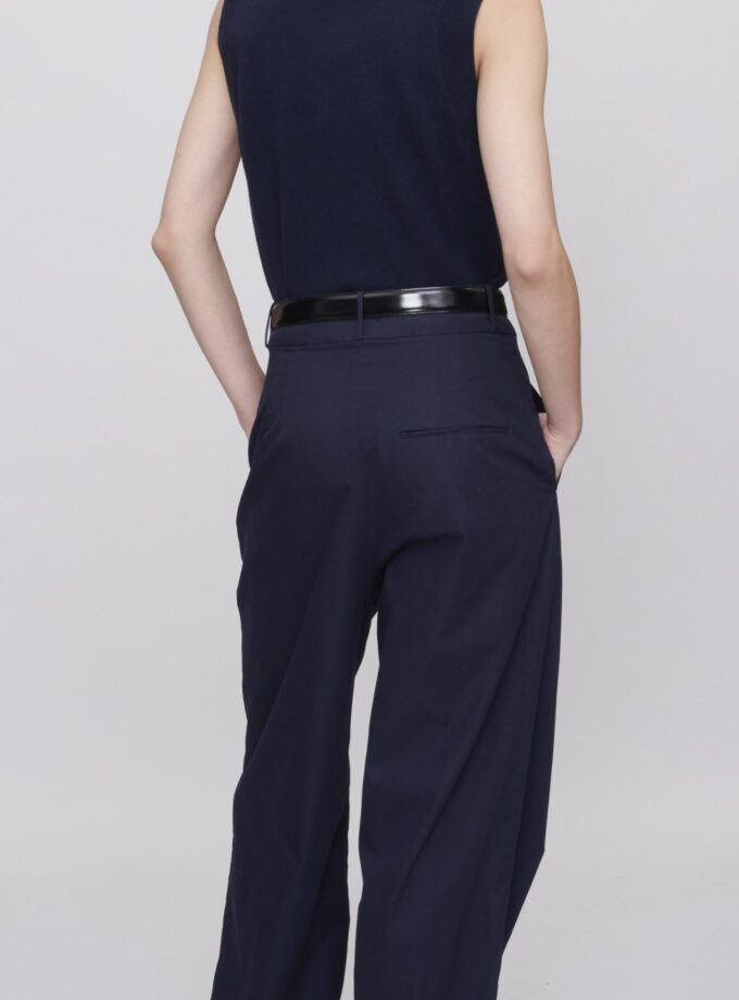 CHALECO COLOR AZUL MARINO A.P.C.