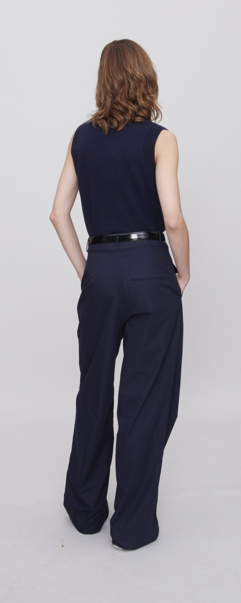 CHALECO  COLOR AZUL MARINO A.P.C. - Imagen 3