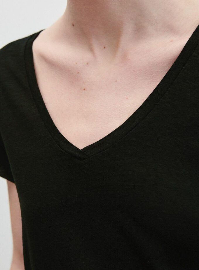 CAMISETA COLOR NEGRO AMERICAN VINTAGE