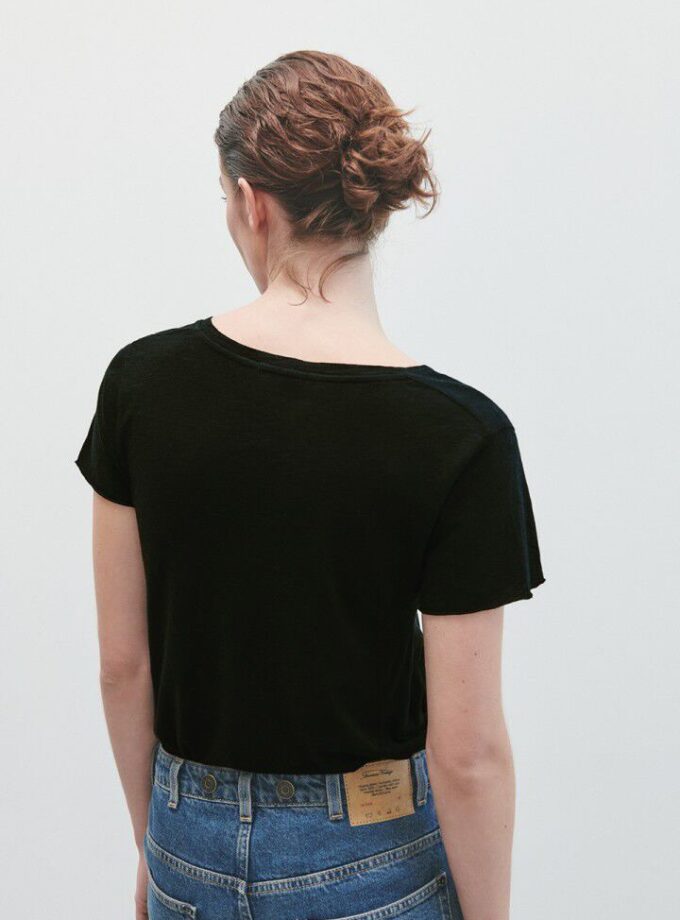 CAMISETA COLOR NEGRO AMERICAN VINTAGE