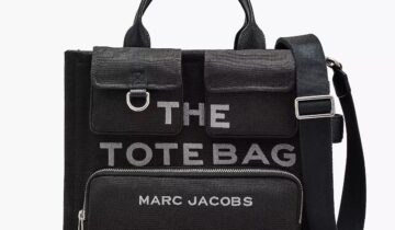 The Cargo
Canvas Medium Tote Bag MARC JACOBS