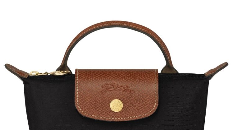 Le Pliage Original Bolso pequeño con asa
Lona reciclada – Negro LONGCHAMP