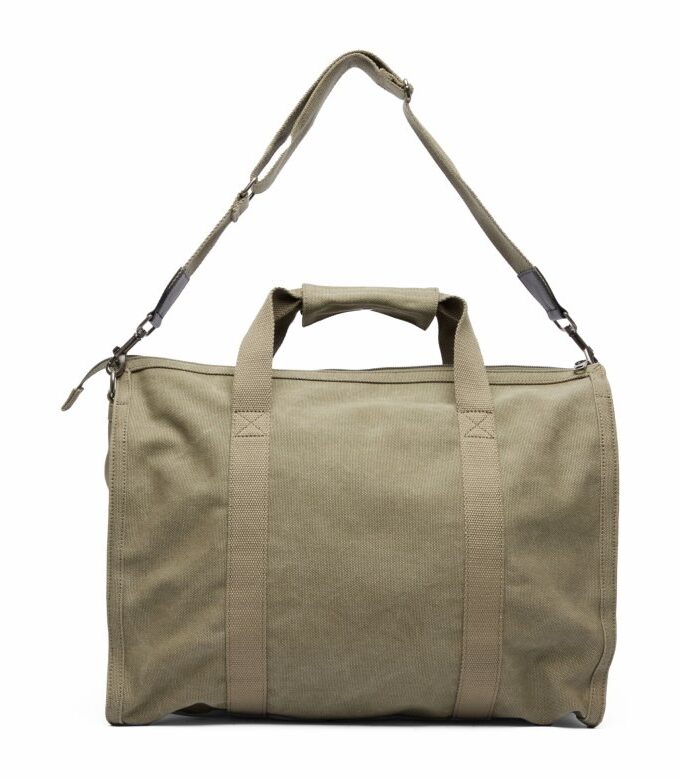 Bolsa de fin de semana Recuperation Gym de color caqui en lona descolorida cruda. A.P.C.