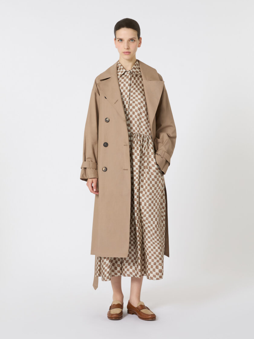 Gabardina larga de sarga de algodón impermeable MAX MARA - Imagen 2