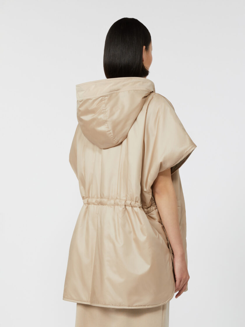 Capa reversible de tela impermeable 498306 - Imagen 3