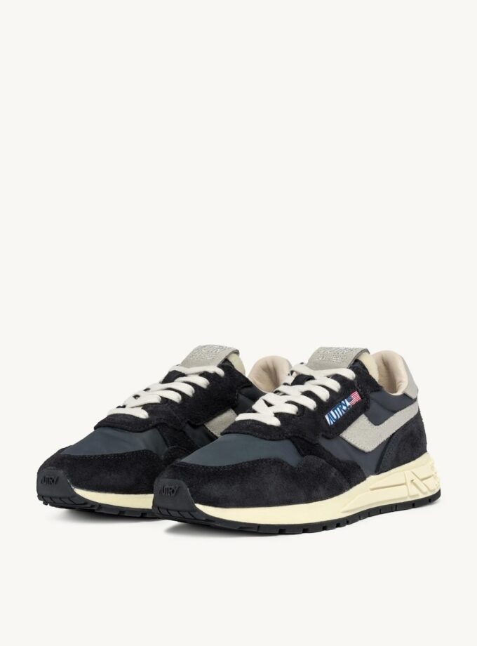 ZAPATILLAS COLOR AZUL MARINO Autry