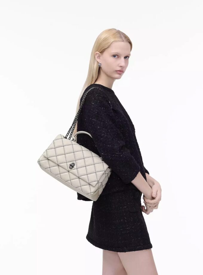 The Bi-Color
Quilted Dual Convertible Shoulder Bag MARC JACOBS