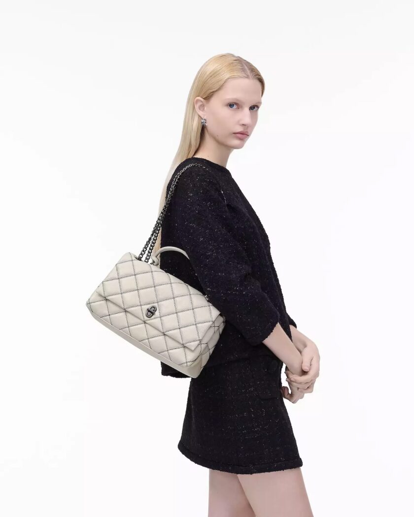 The Bi-Color
Quilted Dual Convertible Shoulder Bag MARC JACOBS - Imagen 2