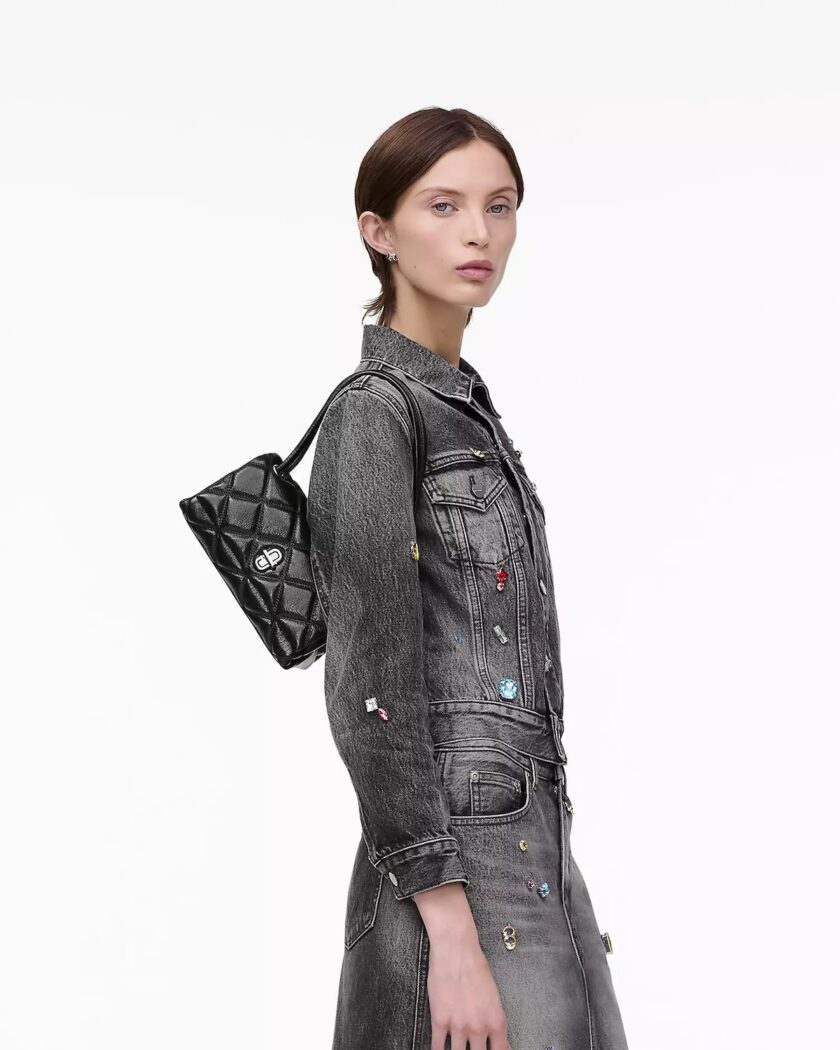 The Quilted
Mini Dual Shoulder Bag MARC JACOBS - Imagen 2