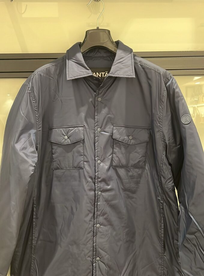 CHAQUETA COLOR AZUL MARINO TANTÄ