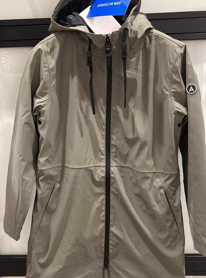 PARKA COLOR VERDE TANTÄ