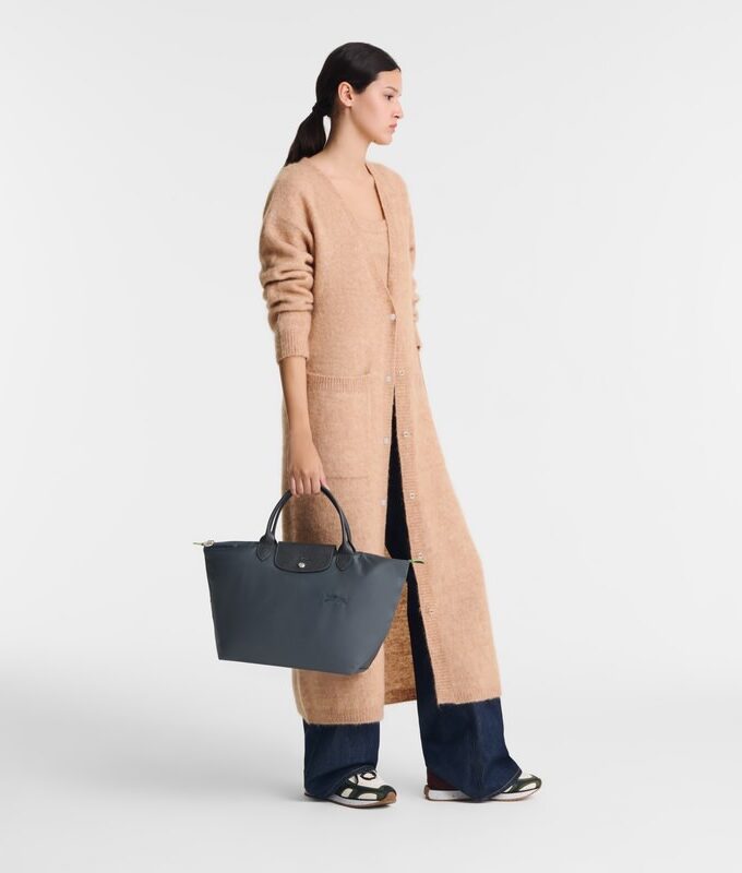 Le Pliage Green Bolso con asa superior M
Lona reciclada - Grafito LONGCHAMP