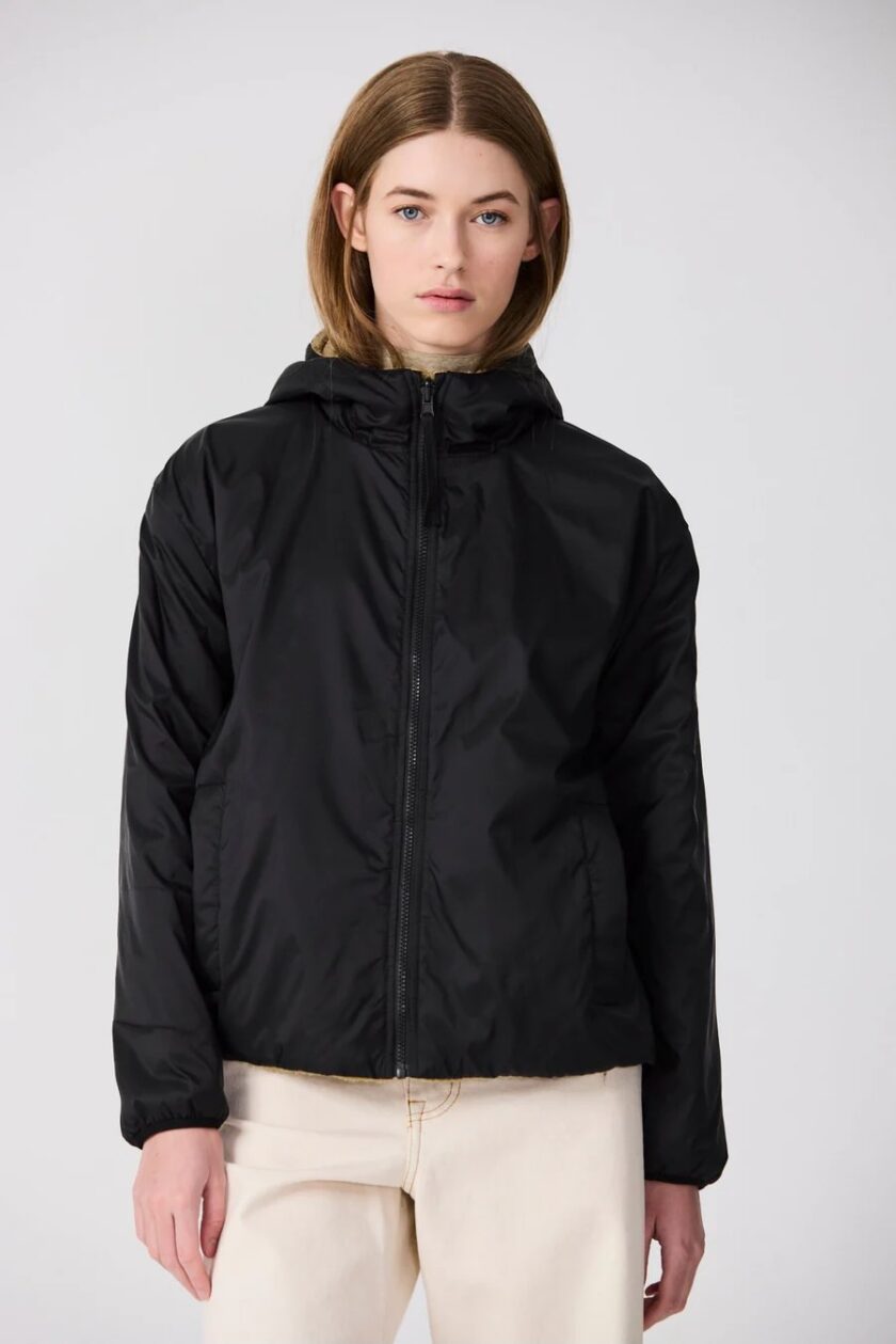 Chaqueta Shuurga Negro TANTÄ - Imagen 2