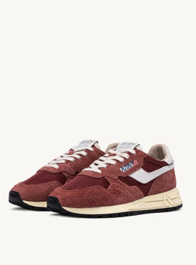 Zapatillas Reelwind low de nylon y ante hot sauce y blanco Autry