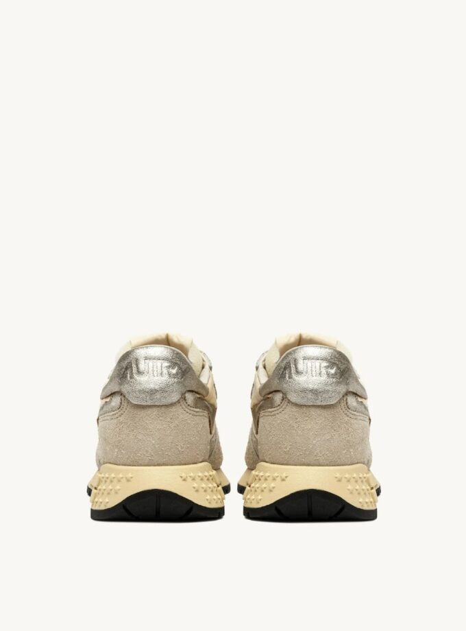 Zapatillas Reelwind low de nylon ante y piel ecru' y platino Autry