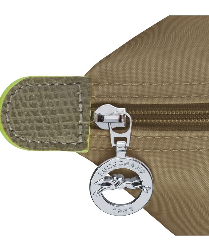 Le Pliage Green Bolso de hombro M
Lona reciclada - alcachofa LONGCHAMP