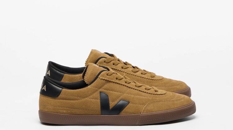PANENKA SUEDE TENT BLACK BARK VEJA