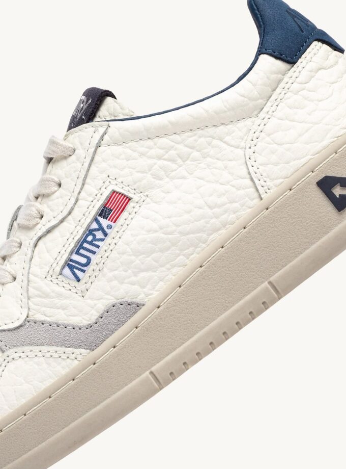 ZAPATILLAS MEDALIST LOW DE PIEL ENSIGN BLUE Y PEROSCOPE Autry