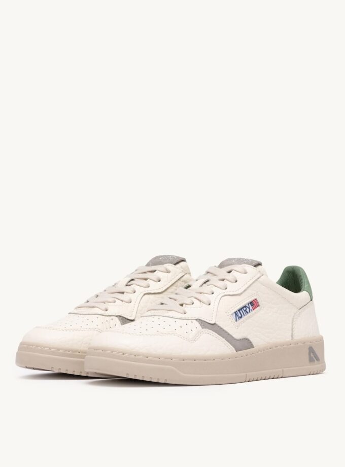 ZAPATILLAS MEDALIST LOW DE PIEL LODEN FROST Y VAPOR Autry