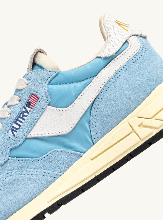 ZAPATILLAS REELWIND LOW DE NAILON Y ANTE BLANCO Y FORGET ME NOT Autry