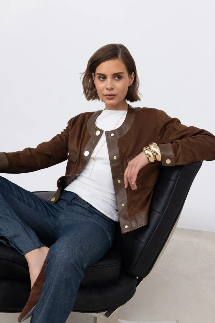 Chaqueta sin cuello de ante sintético en color pasa URBANCODE - Imagen 2