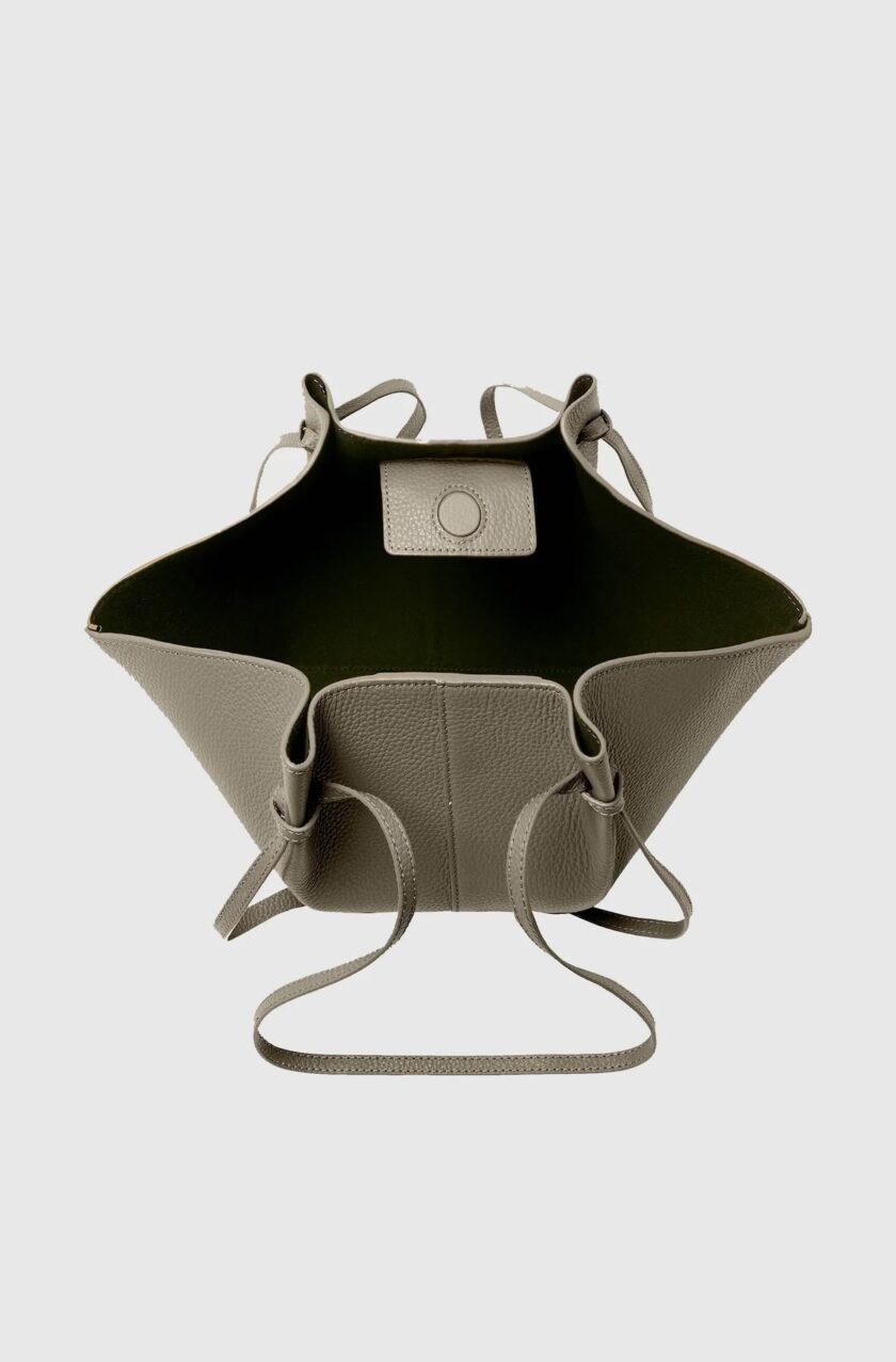 MOCHI - TAUPE PEBBLE GRAINED LEATHER yuzefi - Imagen 2